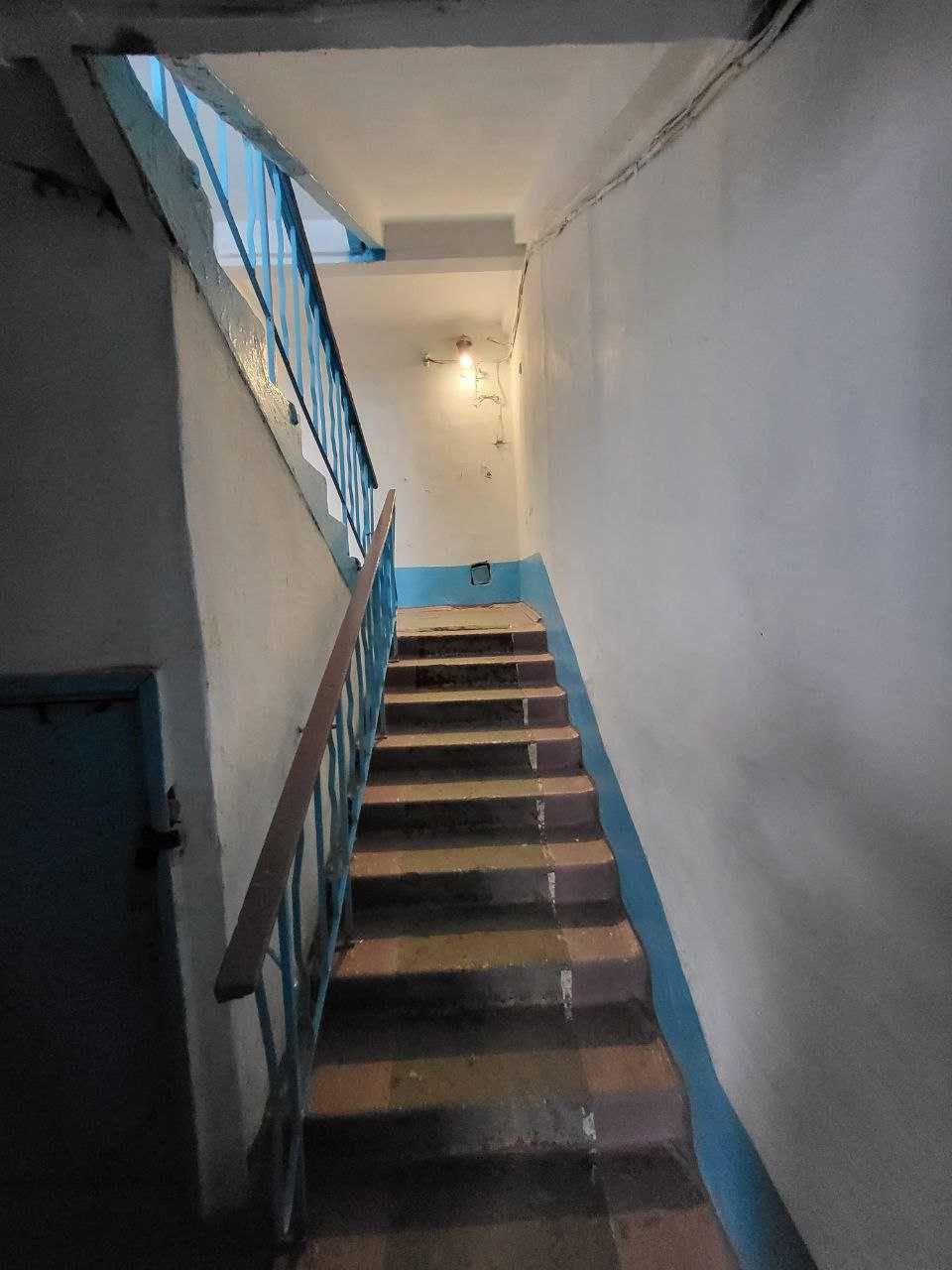 Продается однокомнатная квартира в мкр. Западный, на 3 этаже из 5.