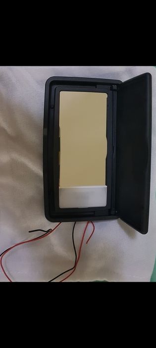 Oglinda iluminata parasolar