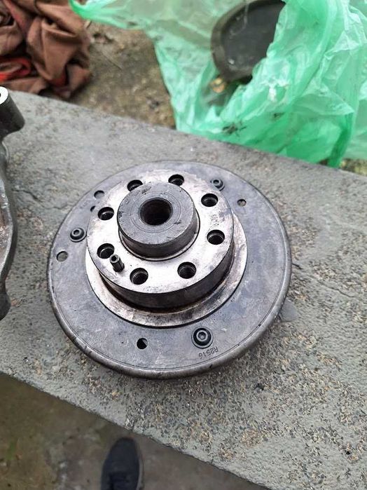 Продавам части за Jeep cherokee liberty 2.5 CRD