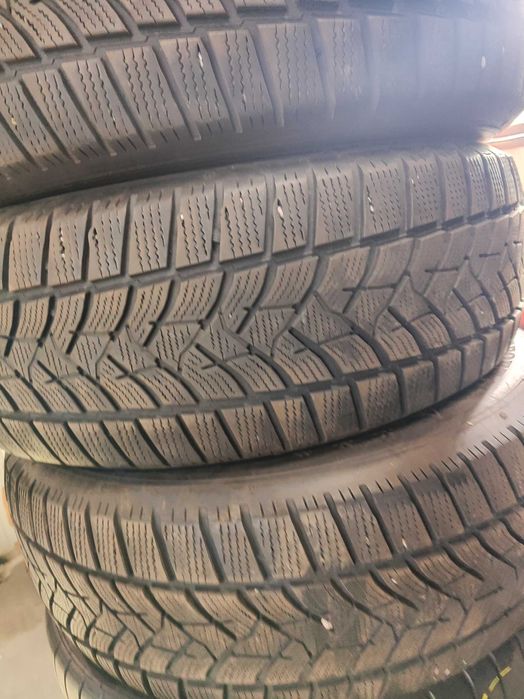 4бр.зимни гуми 225/60/18 Dunlop