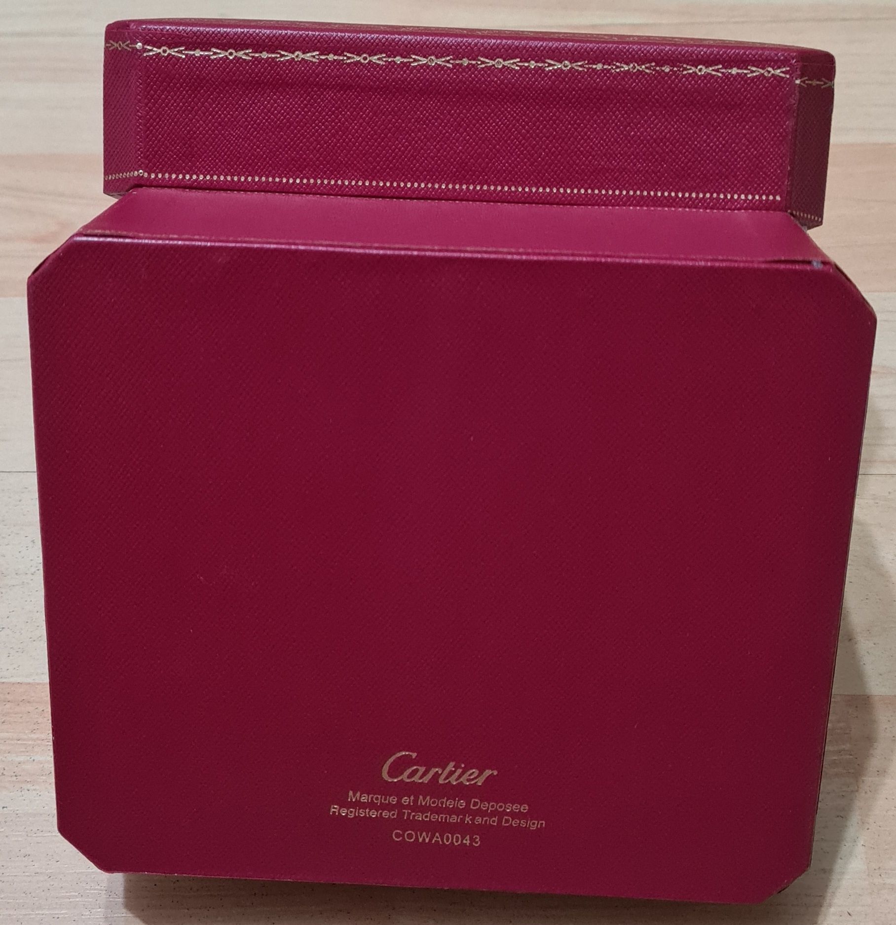 Cutie ceas Cartier cu toate acte + punga Cartier