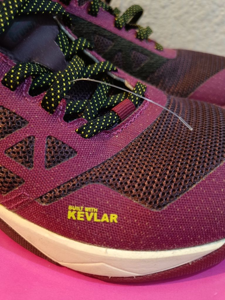 Reebok kevlar 37