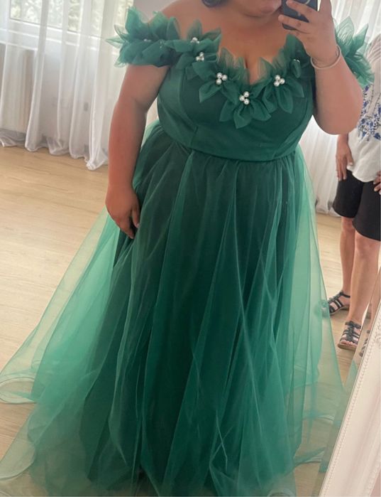 Vand rochii pentru evenimente !!!