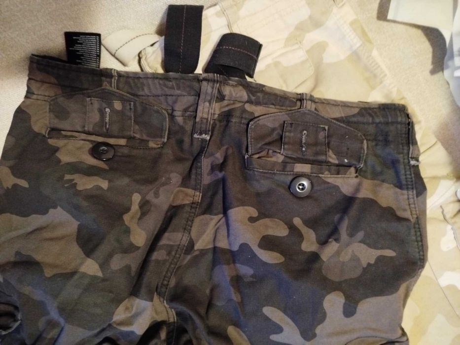 мъжки къси камуфлажни панталони XL от Camouflage (не са носени)