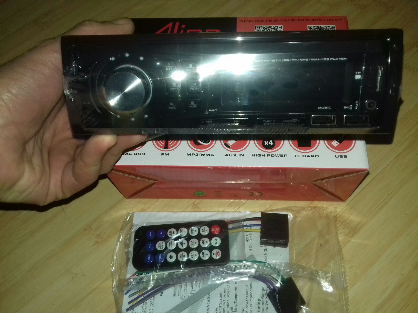 Mp3 bluetooth 4x50w,2xUSB,telec.