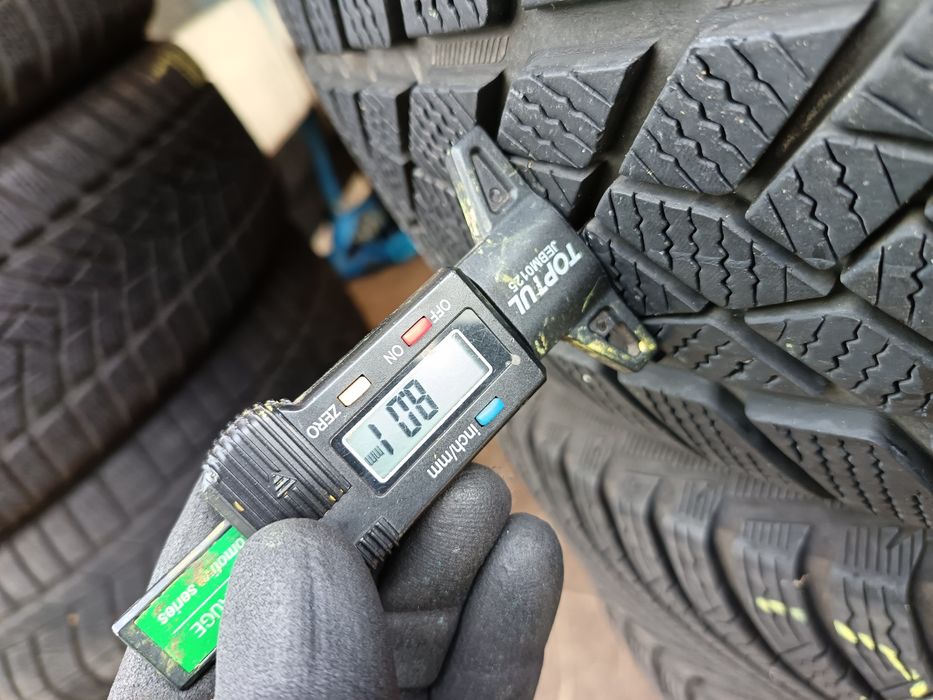 Anvelope MS iarna 215 60 17 Apolo 2019 8mm