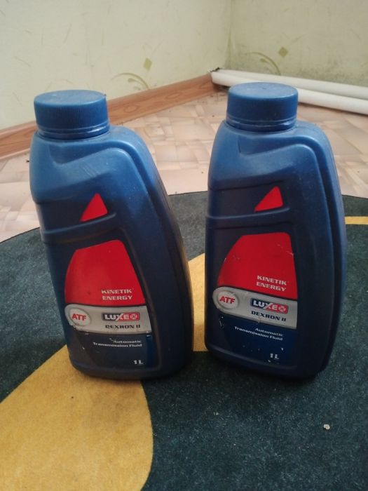 Продам два литра масла для коробки автомат
