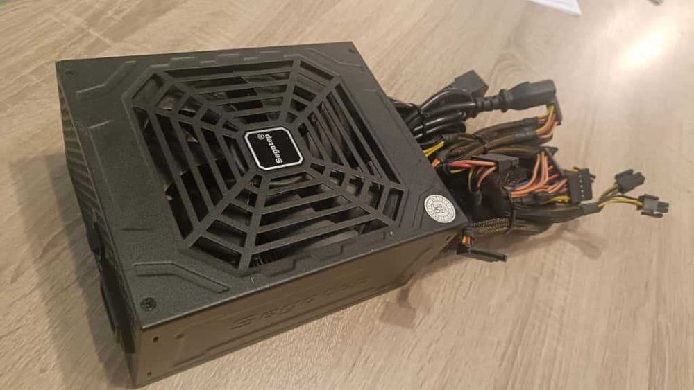Sursa Segotep GP900G 800W