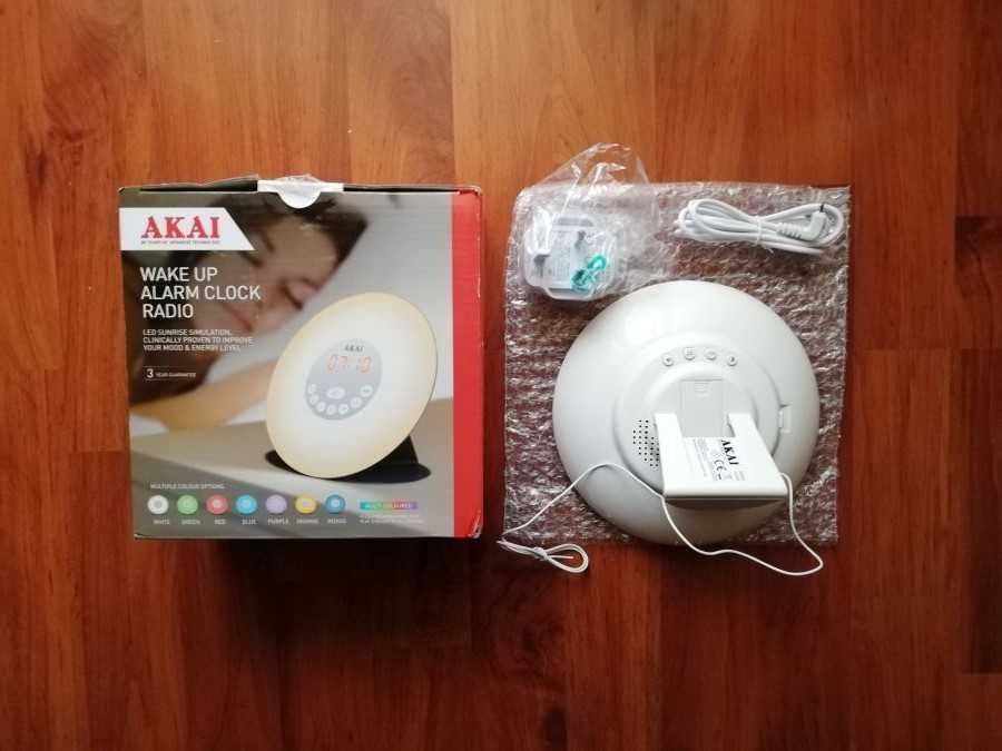 vand veioza Wake up alarm clock radio AKAI ,, nou in cutie ,,