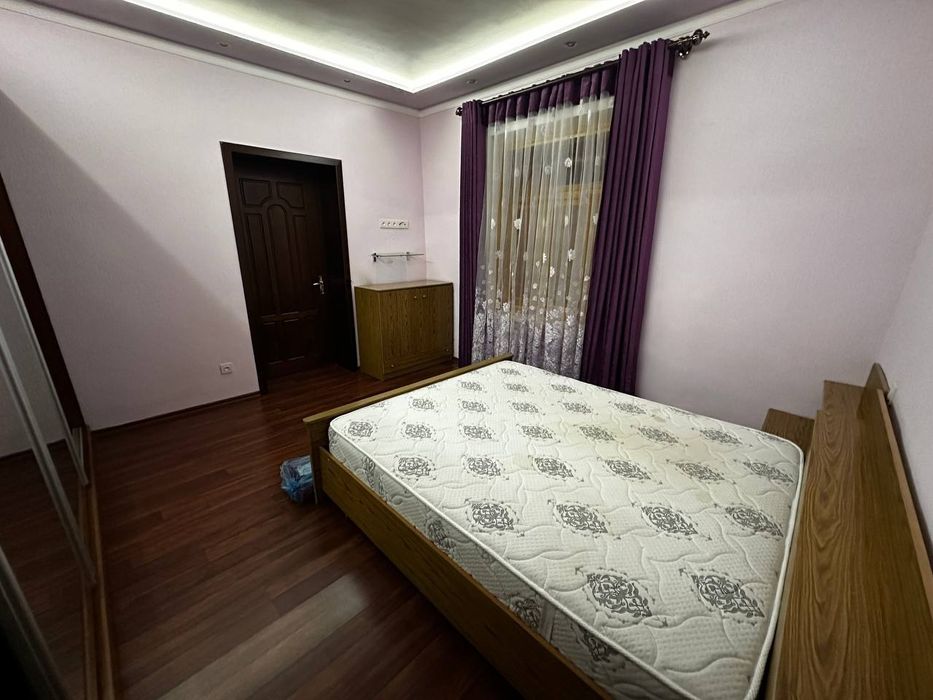 Сдаётся 4 сотки,5 комнат,170м2 (ттз)