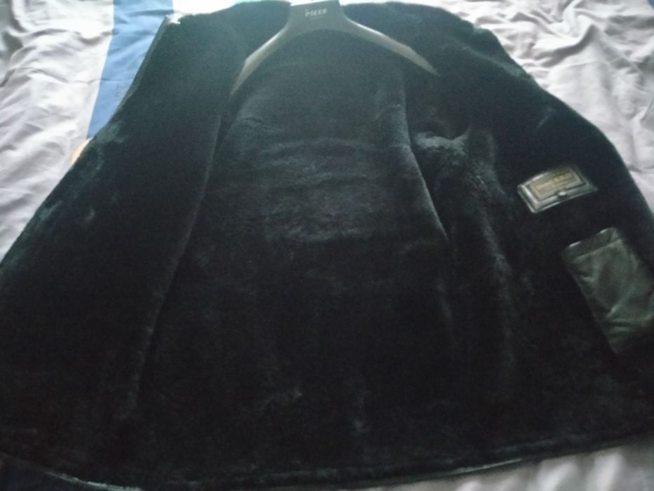 Дублёнка, ушанка.