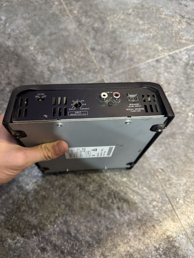 Usilitel kenwood 400