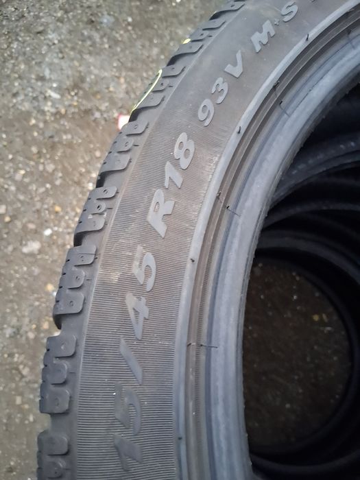 215 45 18 Pirelli 4броя зимни дот 2021г
