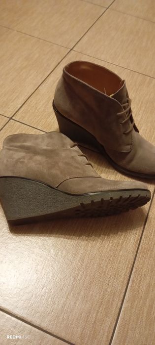 Botine mărimea 38