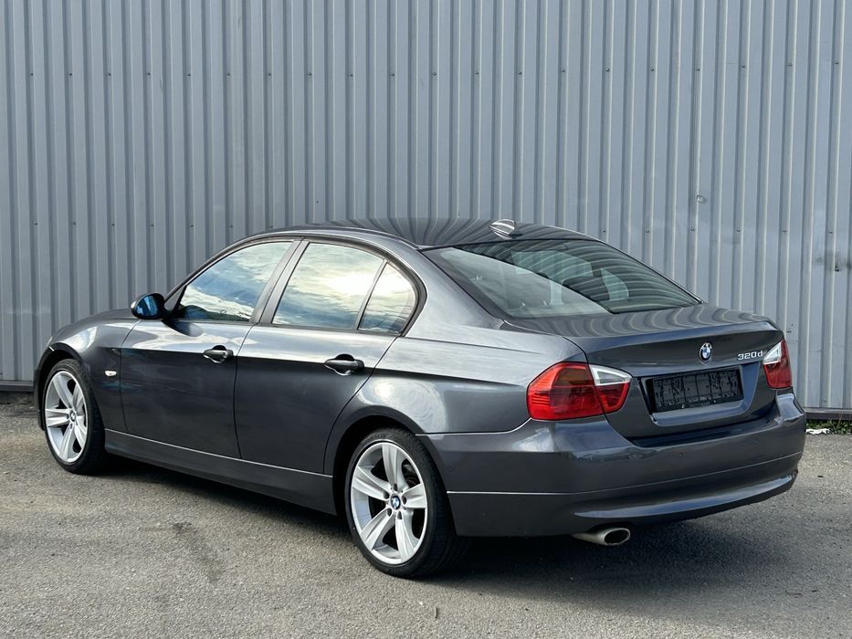 Bmw 320d e90 seria3 Automat xenon navi •Distributie noua•