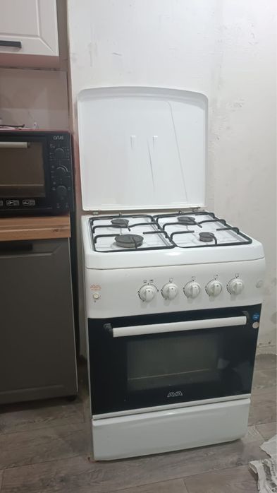 Газовая плита хорошего состояния