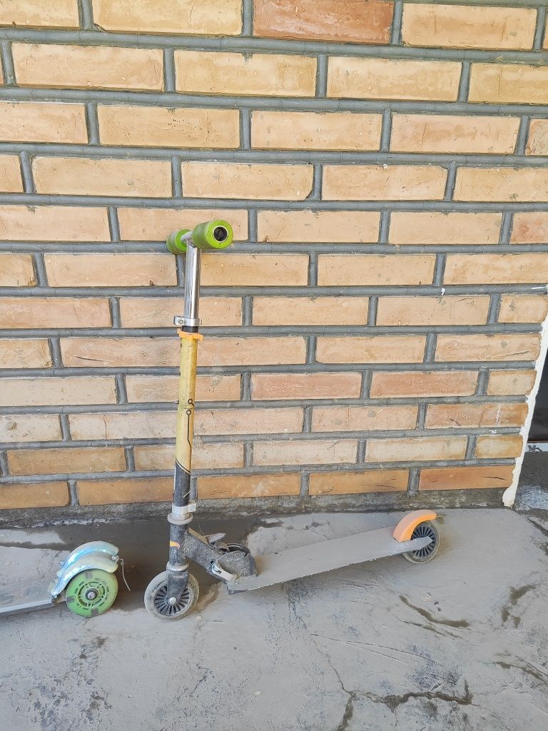 Самокат детский 2 та