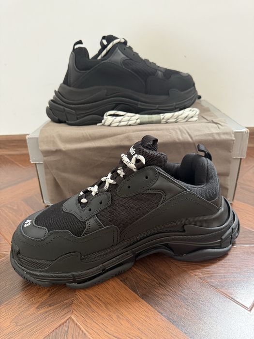 Balenciaga Triple S