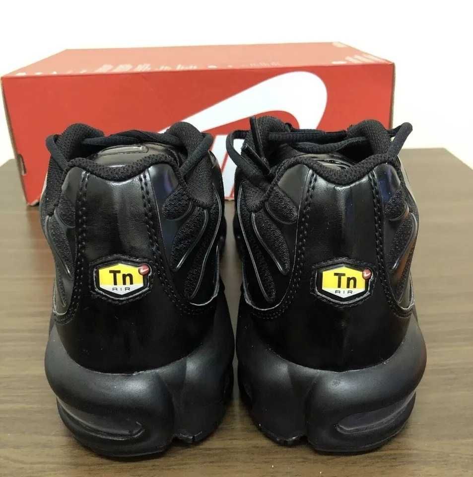 CLASSIC Nike Air Max TN Plus Triple Black (от/до 36-46 номер)