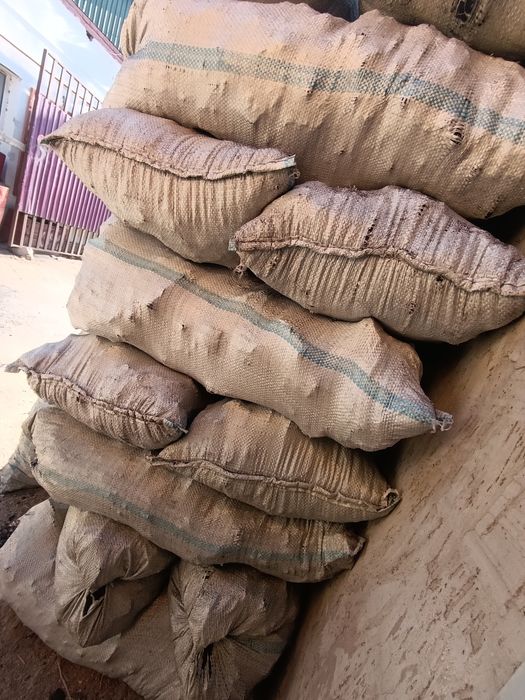 Уголь мешками, древесный комковой