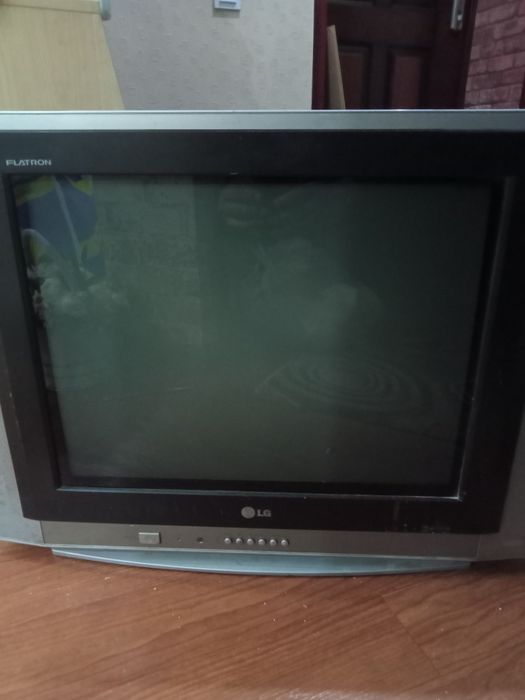 Продам телевизор LG