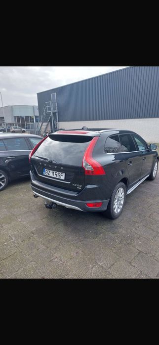 Volvo xc 60 detali in privat