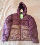 Продавам ново (с етикети) дамско пухено яке Marmot Down Hoody XS