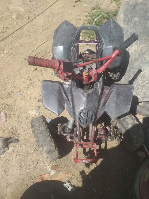 Vând sau schimb ATV și cross cu diverse