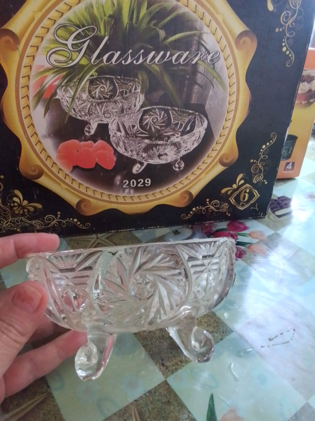 Продам хрустальные вазочки