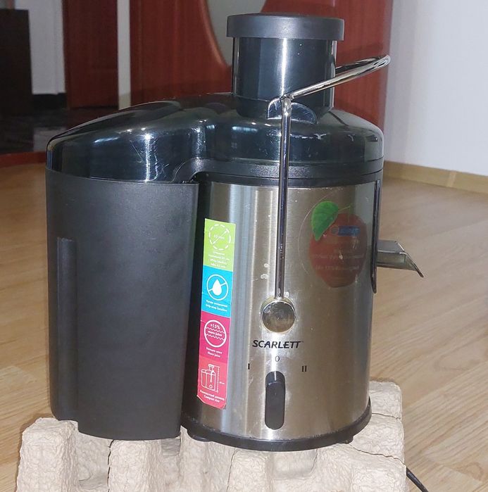 Storcator de fructe  SCARLETT