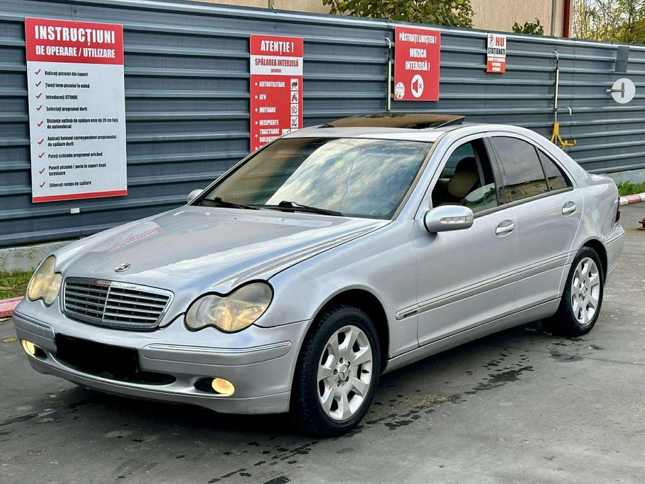 Vând Mercedes c class