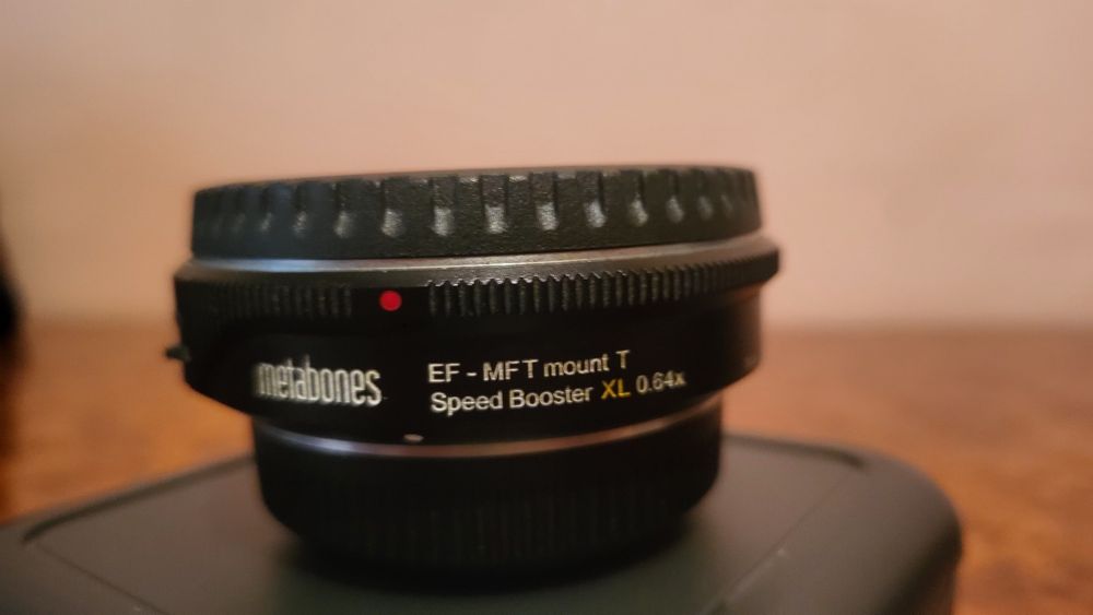Metabones EF-MFT mount Speed Booster XL 0.64 x