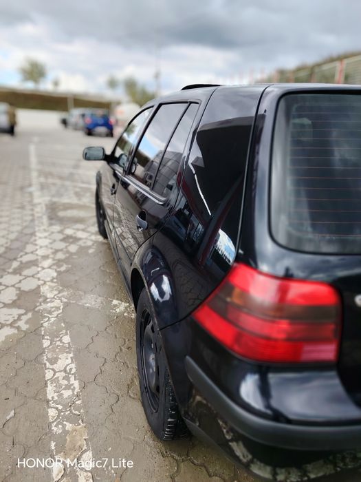 Vând golf 4 1.6 16v