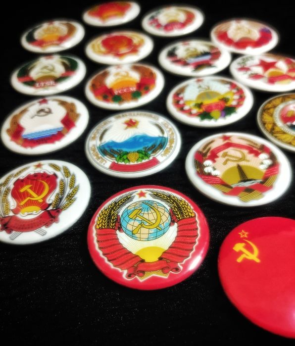 Набор Значков СССР «Дружба Народов». 18 шт.