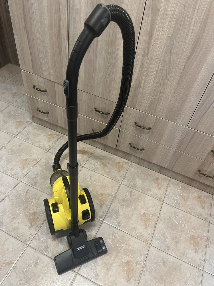 Прахосмокачка Karcher