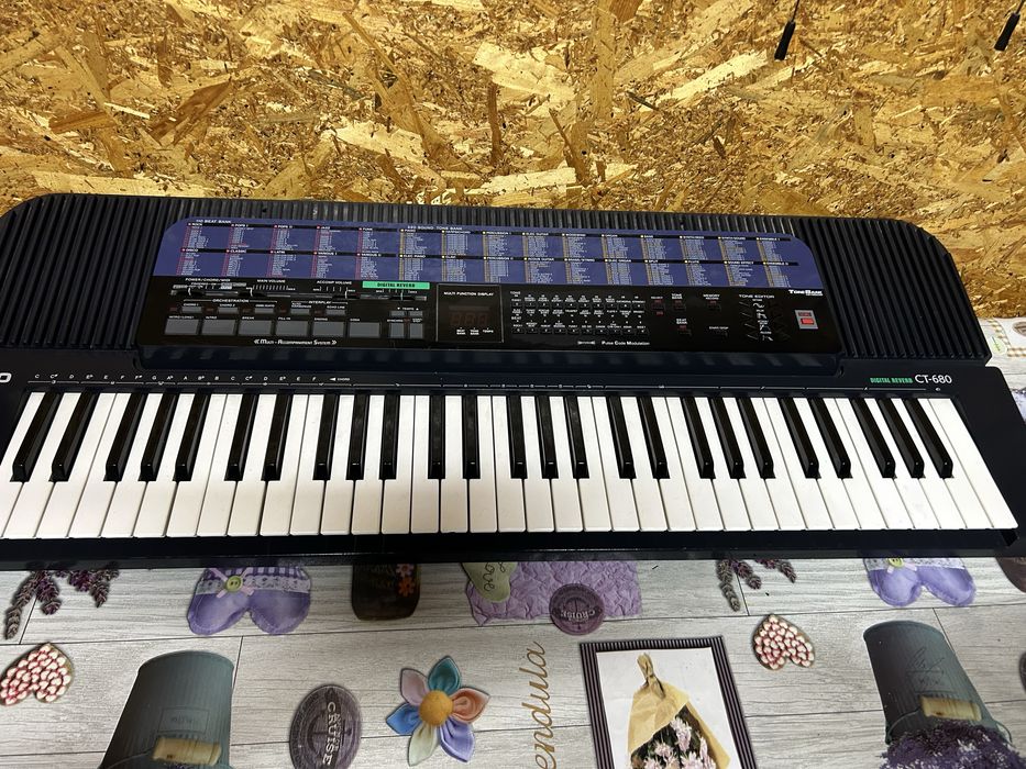 Orga electonica Casio Digital Reverb CT-680