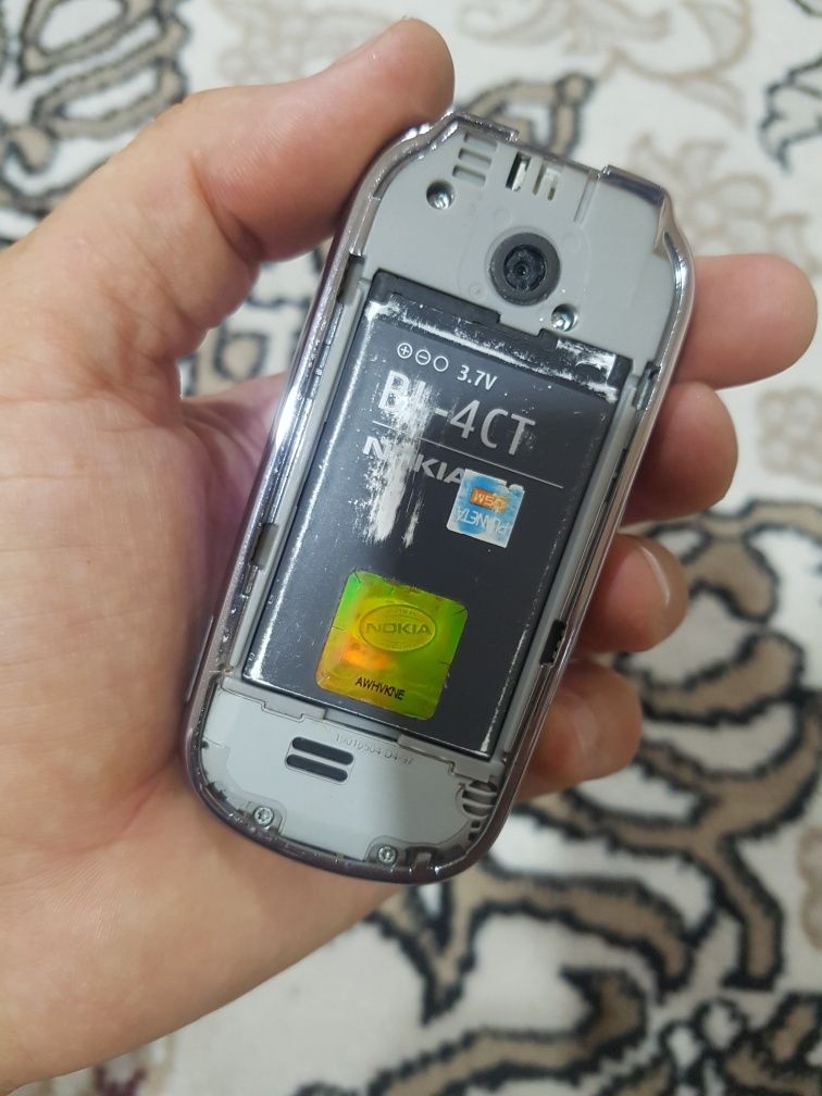 Nokia 7230 slide sotladi