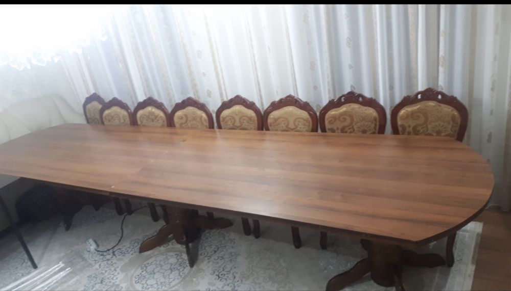 Стол на 20 человек