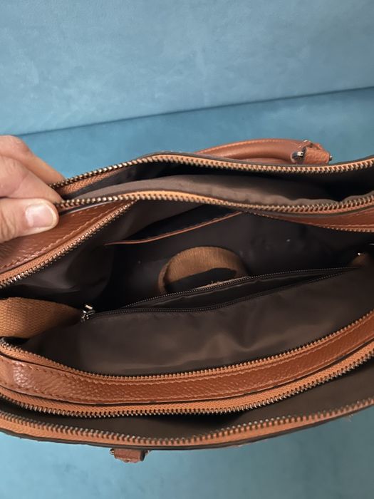 Продам кожаную сумку