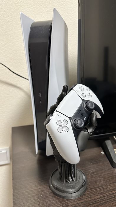 PS5 продам Идеальная !