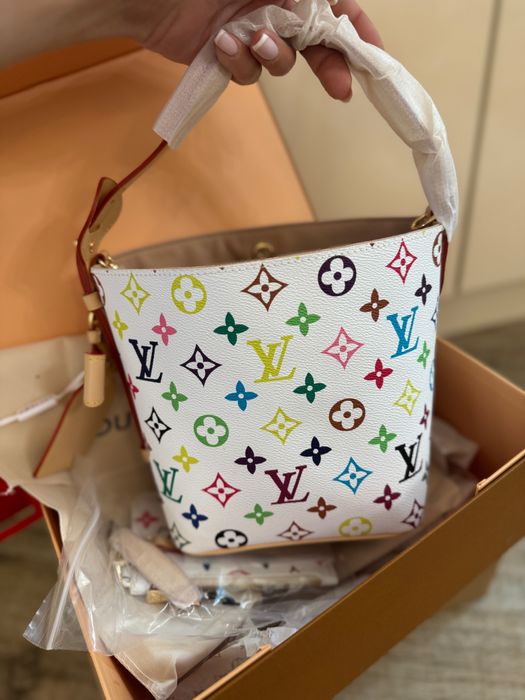 Дамска чанта нова