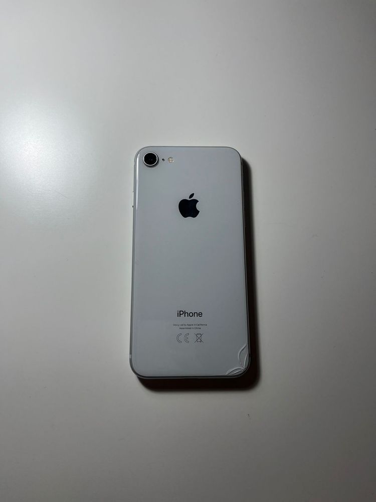 Продам Apple Iphone 8