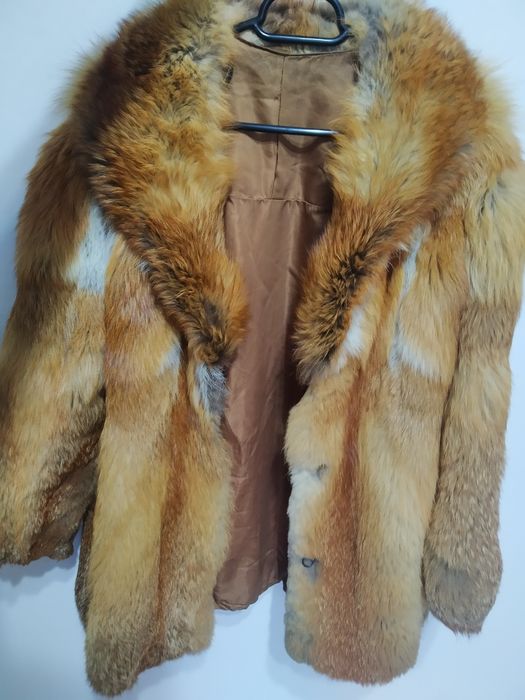 Haina din blana naturala de vulpe