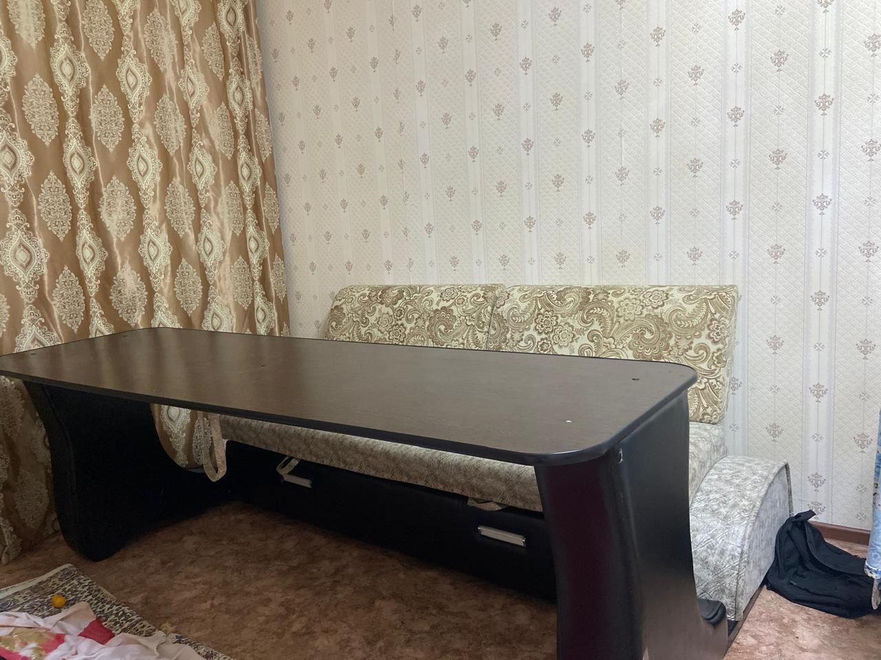 Диван стол трансформер