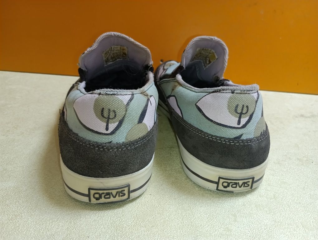 Gravis сникърси N 45,5 - 25 лв