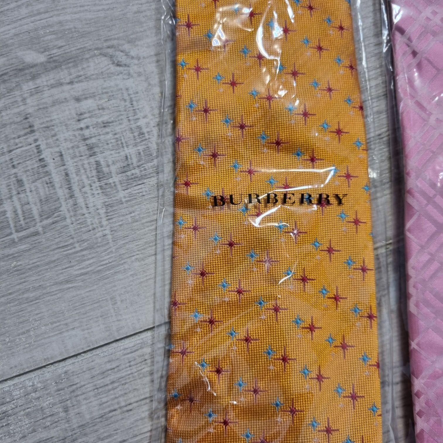 Cravata Burberry