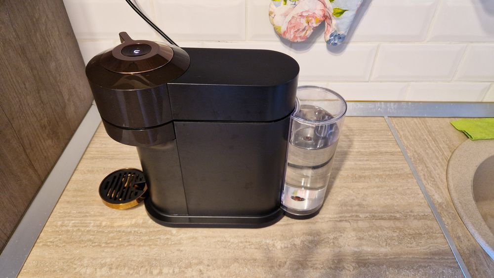 Nespresso Vertuo Next, maro-argintiu