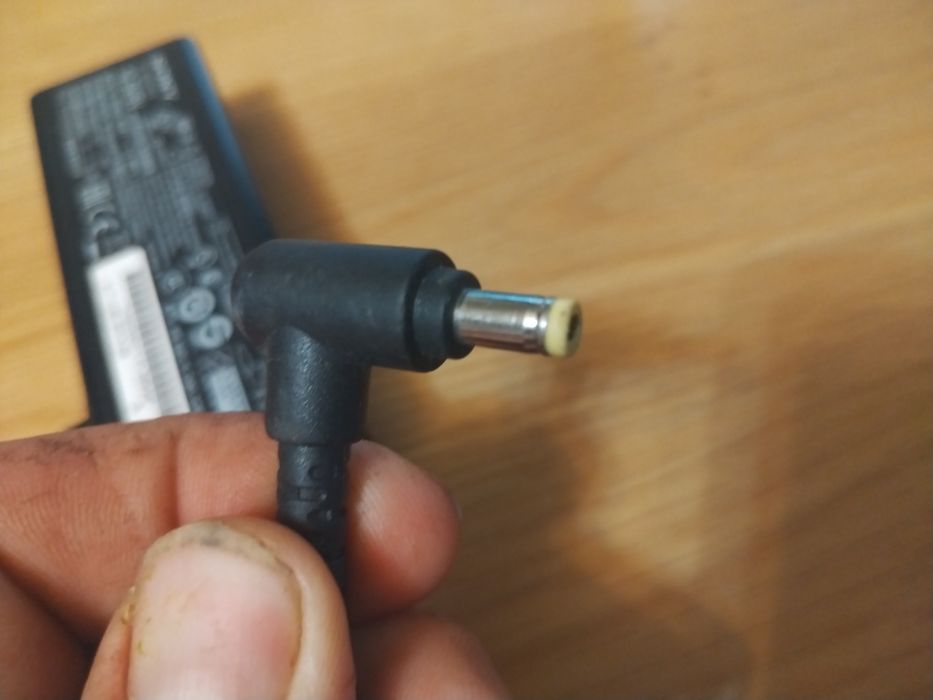 Incarcator alimentator Sony 40w 10,5A 3,8A