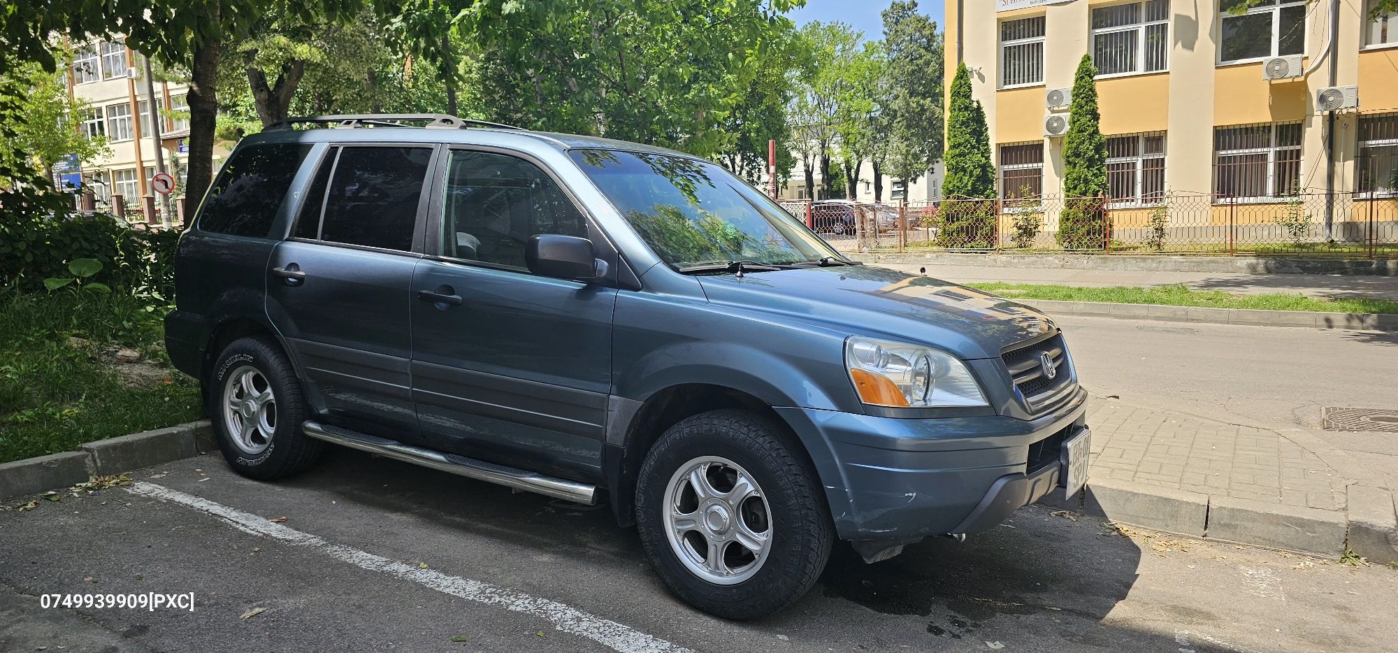 Trasee turistice ,,masina 4x4  locuri 7.