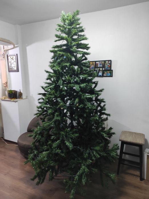 Brad artificial 250 cm